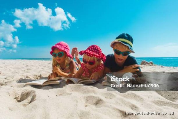 Panduan Aman dan Nyaman Liburan ke Pantai bersama Anak Kecil