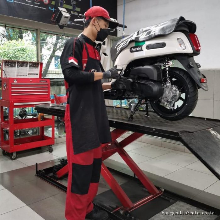 Panduan Lengkap Cek Motor Sebelum Touring Jarak Jauh