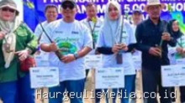 PNM Tanam 5.000 Mangrove di Balongan: Upaya Mitigasi Pesisir Indramayu