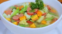 Resep Sayur Sop Bening Segar, Sehat, dan Mudah Dibuat di Rumah