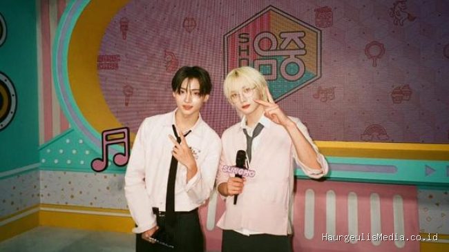 Sangwon ALPHA DRIVE ONE dan Sungho BOYNEXTDOOR Resmi Jadi MC Music Core, Intip Potretnya!