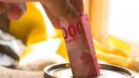 Tabungan Bank vs E-Wallet: Mana yang Lebih Baik untuk Keuangan Anda? Tabungan Bank vs E-Wallet: Mana yang Lebih Baik untuk Keuangan Anda?