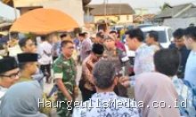 Tinjau Kebakaran Eretan, Kapten Arh Dadan Haidir dan Lucky Hakim Upayakan Pemulihan Korban