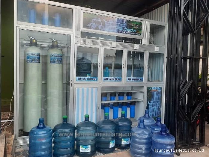 Photo by airminumisiulang.com - Cara Mengurus NIB Usaha Depot Air Minum Isi Ulang Galon